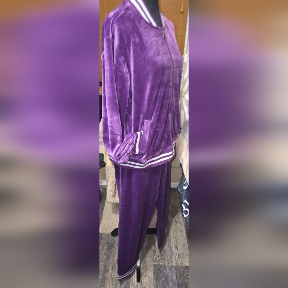 1x Kate And Mallory Purple Velour Tracksuit NWOT (F) - Picture 3 of 11